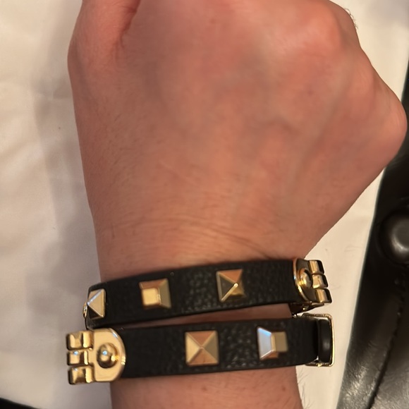 BCBG Maxazaria bracelet - Picture 3 of 4